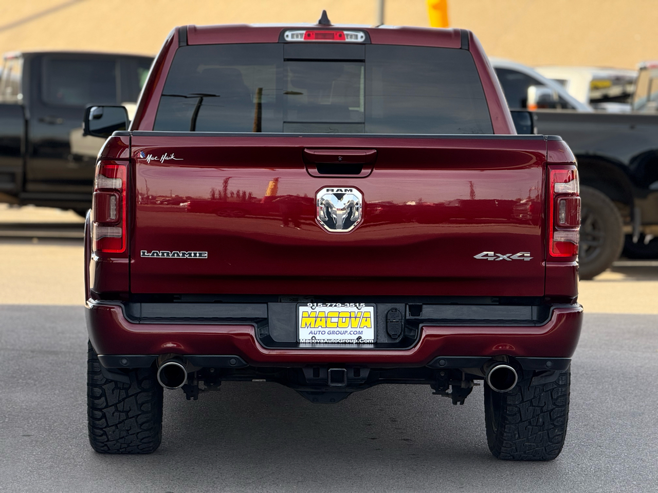 RAM 1500 Laramie 4x4 Crew Cab 5'7" Box 2022