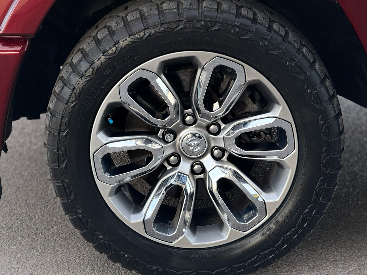 RAM 1500 Laramie 4x4 Crew Cab 5'7" Box 2022