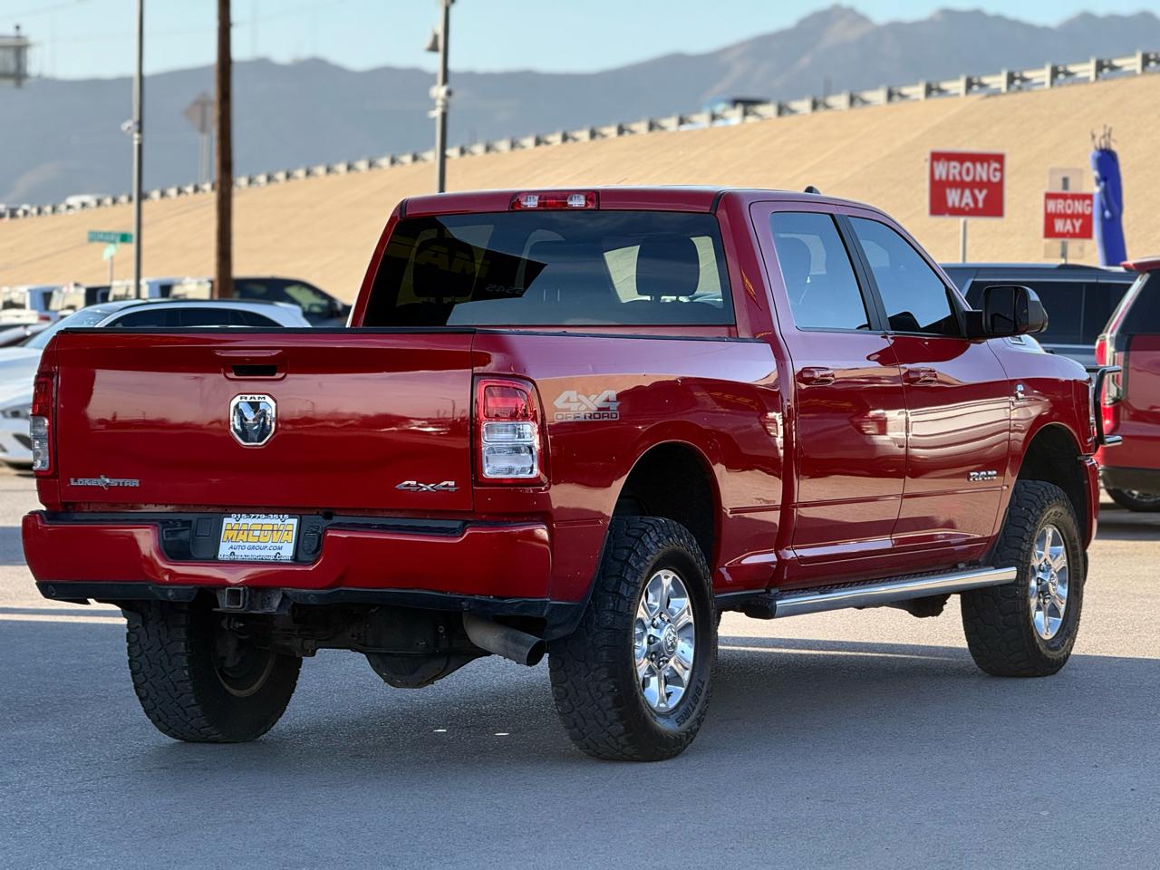 RAM 2500 Lone Star 4x4 Crew Cab 6'4" Box 2022