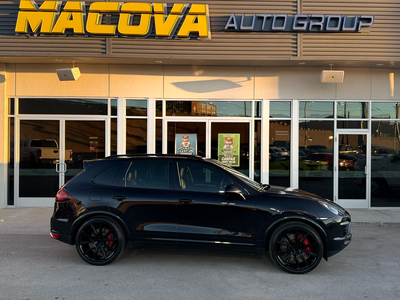 2014 Porsche Cayenne Turbo S's photo
