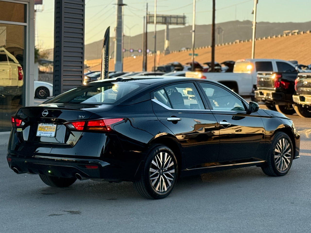 Nissan Altima 2.5 SV AWD Sedan 2024