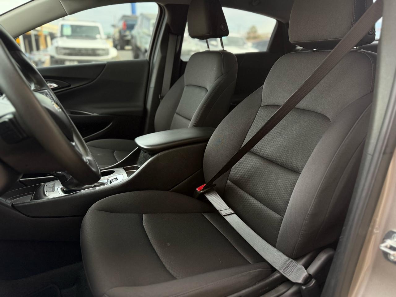 Chevrolet Malibu 4dr Sdn LS w/1LS 2024