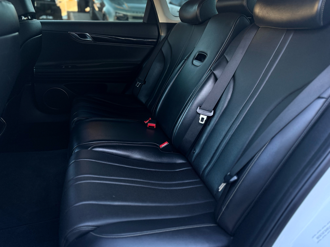 Genesis G80 2.5T AWD 2023