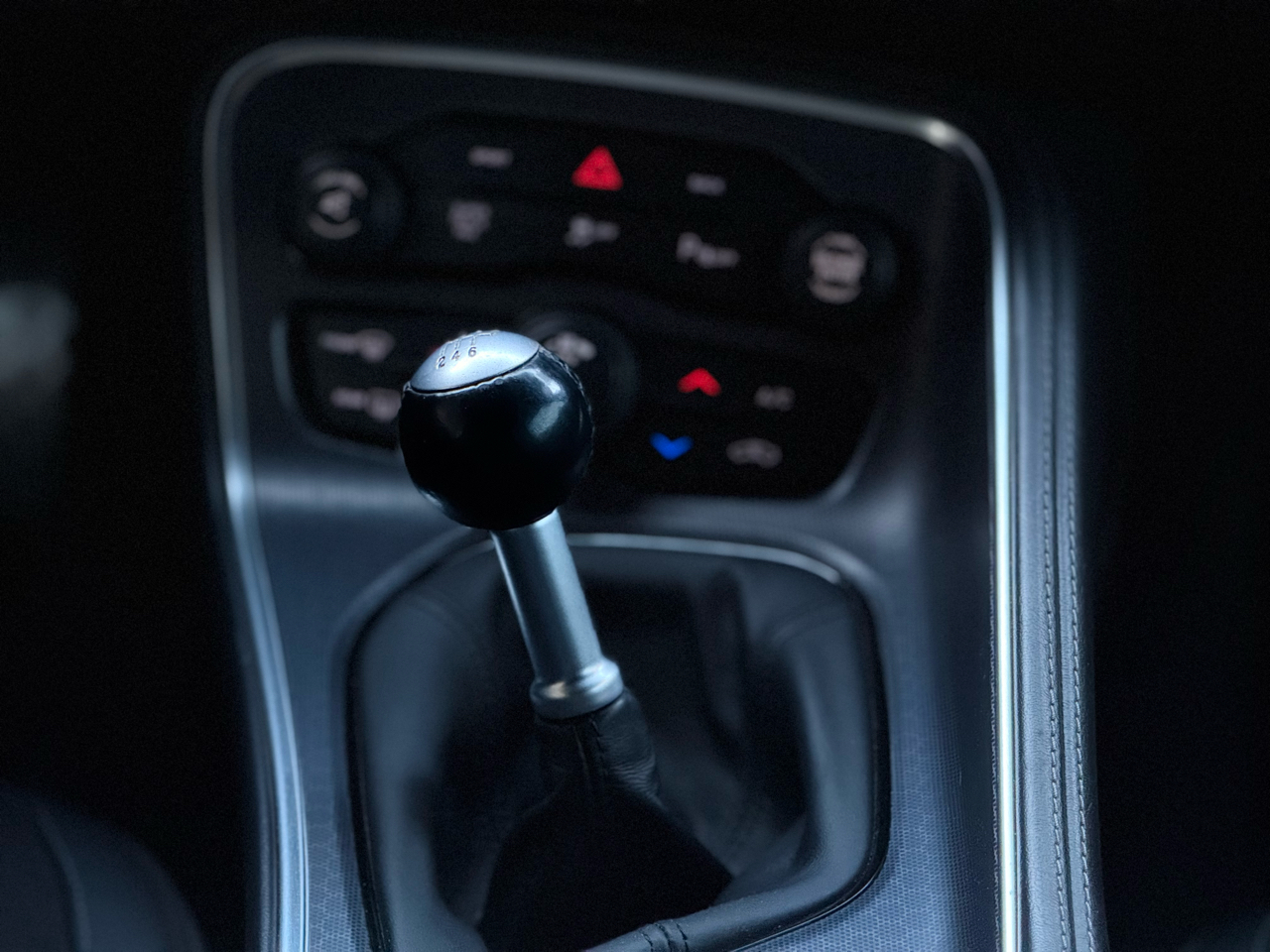 Dodge Challenger 2dr Cpe R/T Plus 2015