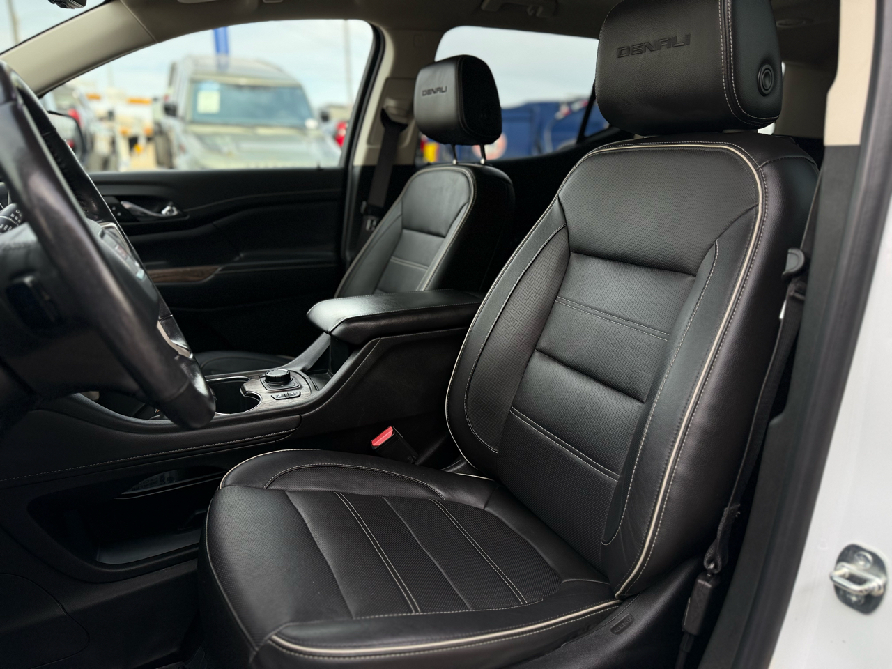 GMC Acadia AWD 4dr Denali 2020