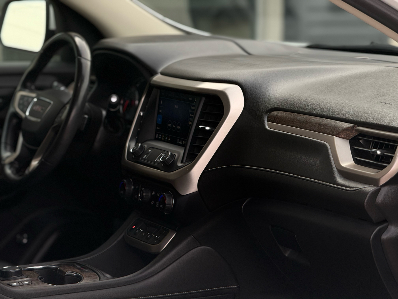 GMC Acadia AWD 4dr Denali 2020