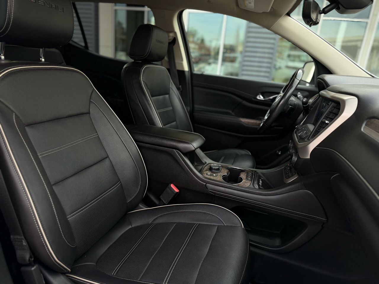 GMC Acadia AWD 4dr Denali 2020