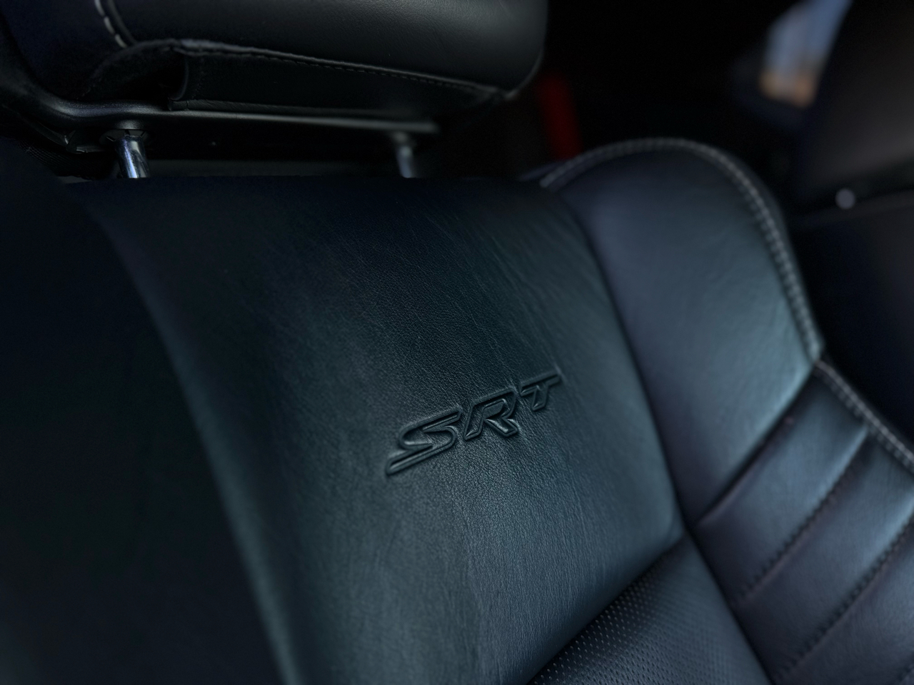 Dodge Challenger 2dr Cpe SRT Hellcat 2015