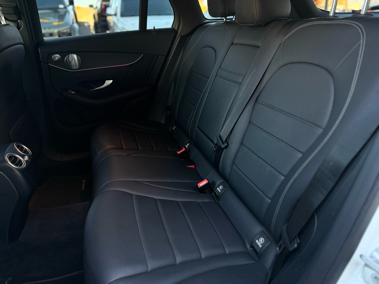 Mercedes-Benz GLC GLC 300 SUV 2022