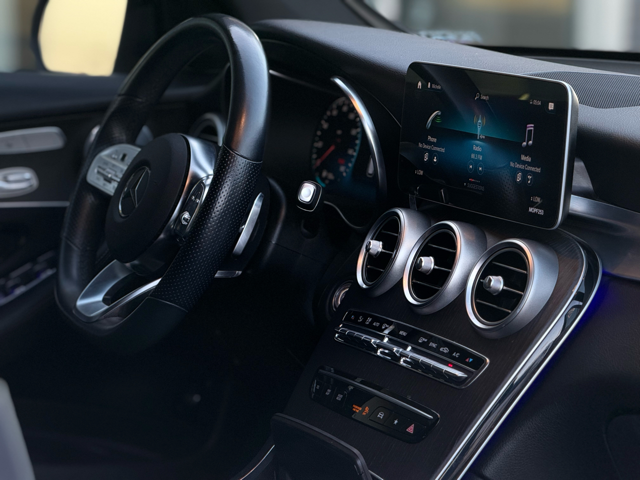 Mercedes-Benz GLC GLC 300 SUV 2022