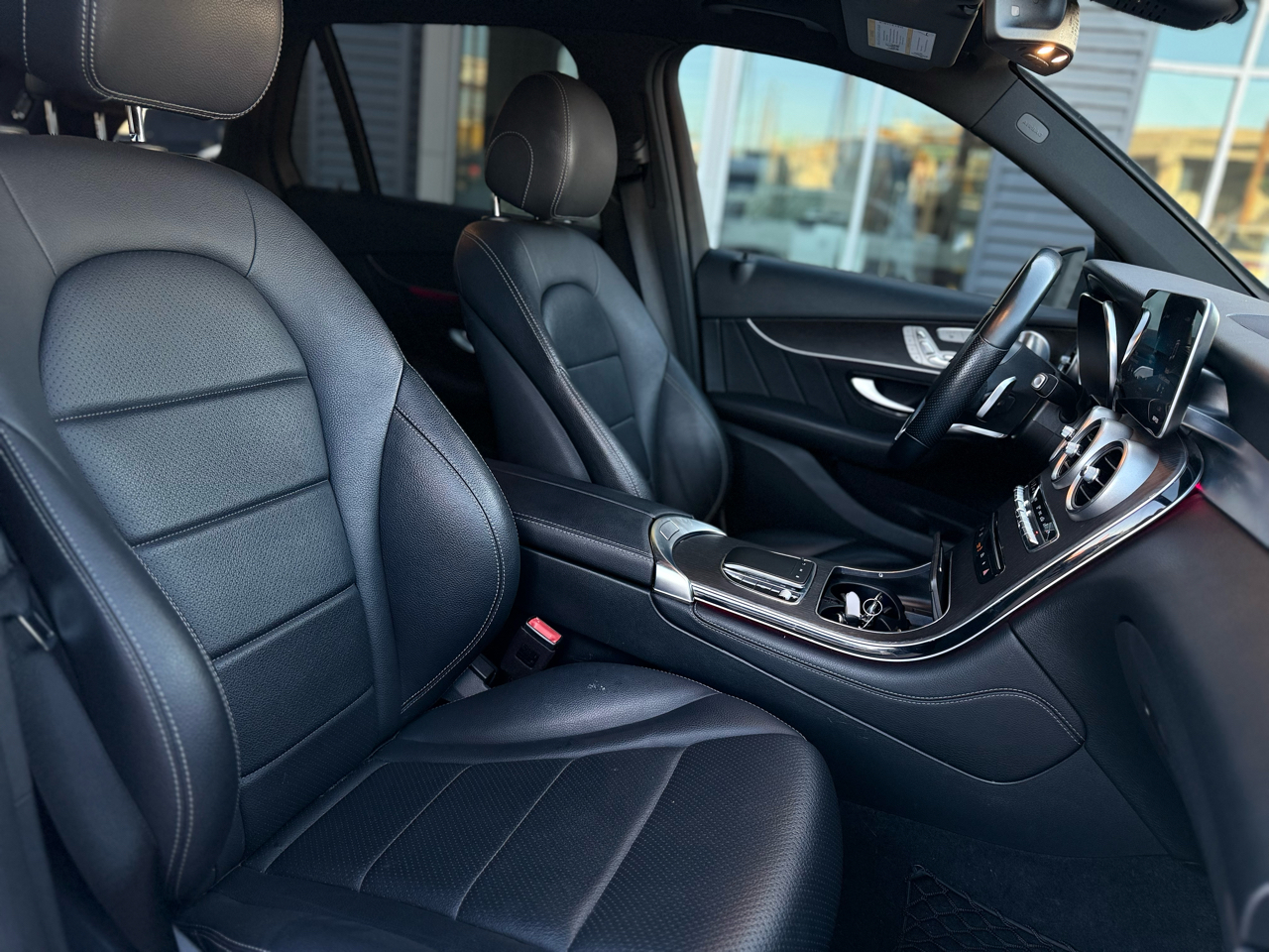 Mercedes-Benz GLC GLC 300 SUV 2022