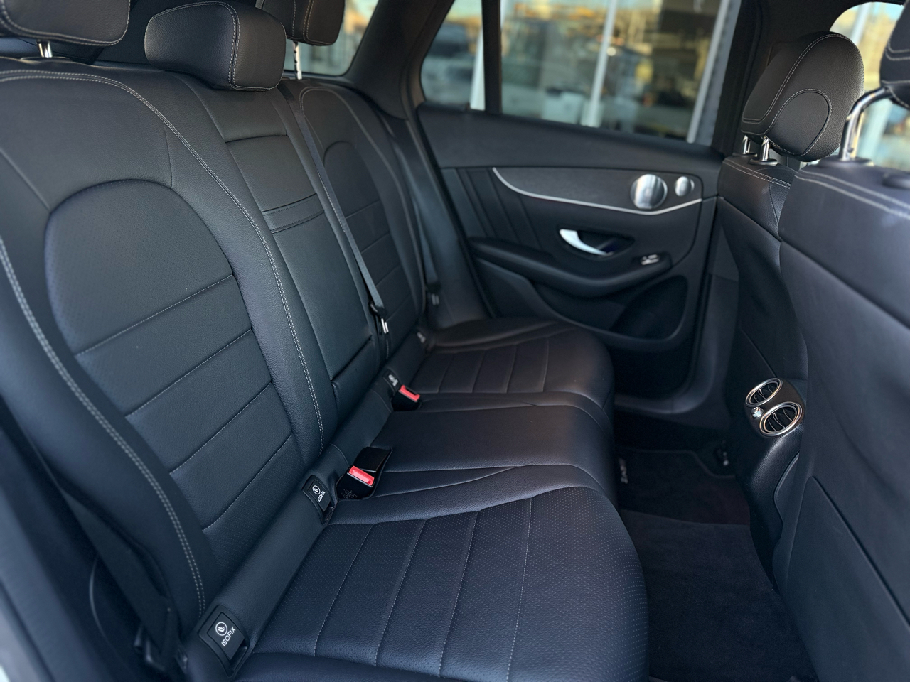 Mercedes-Benz GLC GLC 300 SUV 2022