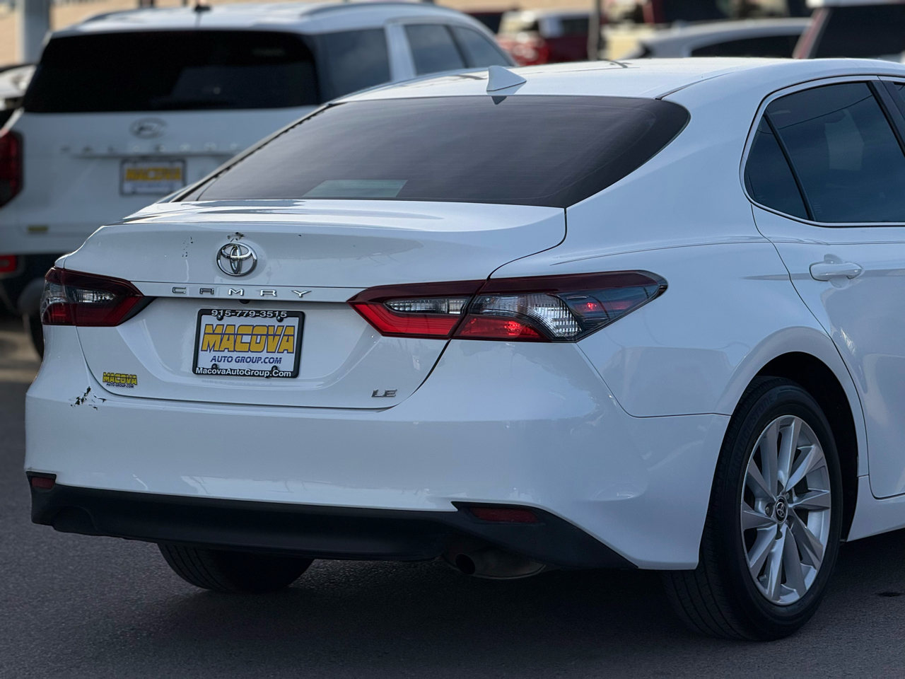 Toyota Camry LE Auto (Natl) 2021
