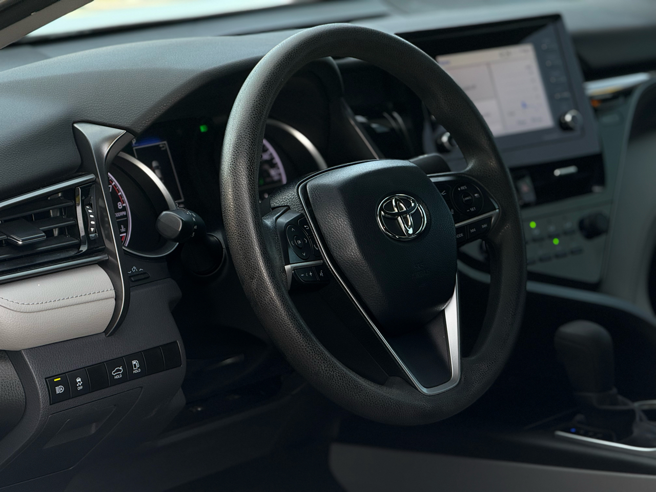 Toyota Camry LE Auto (Natl) 2021