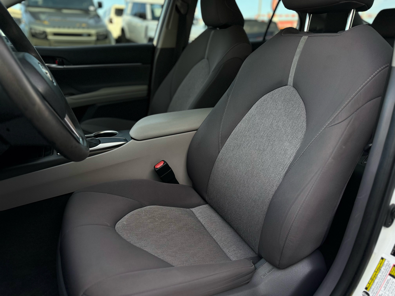 Toyota Camry LE Auto (Natl) 2021