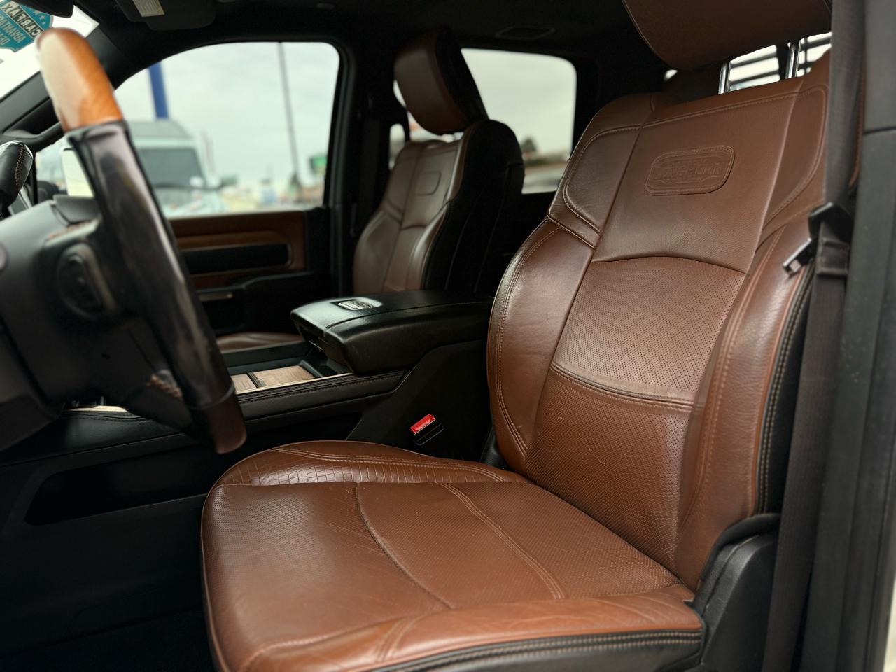 RAM 3500 Longhorn 4x4 Crew Cab 8' Box 2020