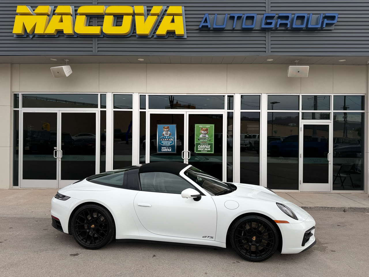 Porsche 911 Targa Edition 50 Years Porsche Design 2024