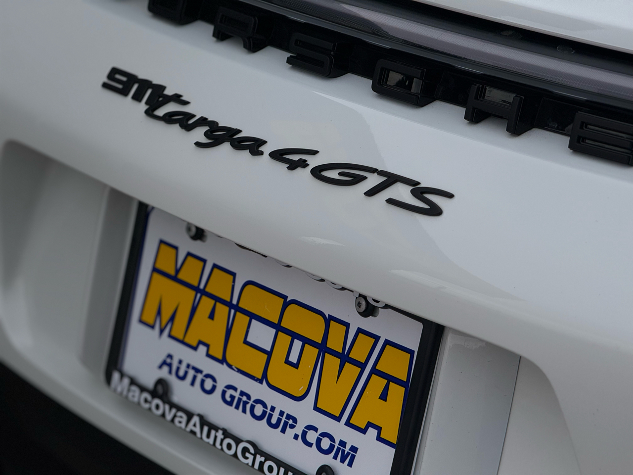 Porsche 911 Targa Edition 50 Years Porsche Design 2024