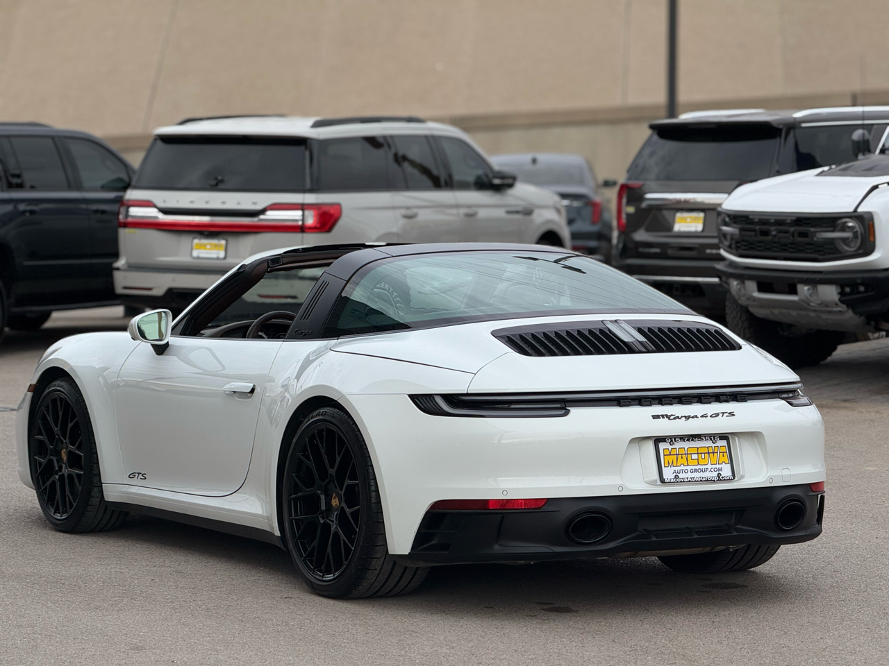 Porsche 911 Targa Edition 50 Years Porsche Design 2024