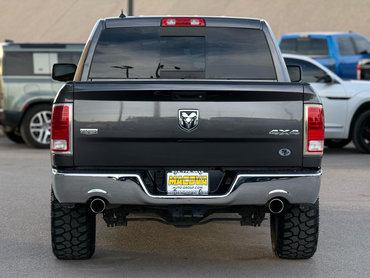 RAM 1500 Laramie 4x4 Crew Cab 5'7" Box 2017