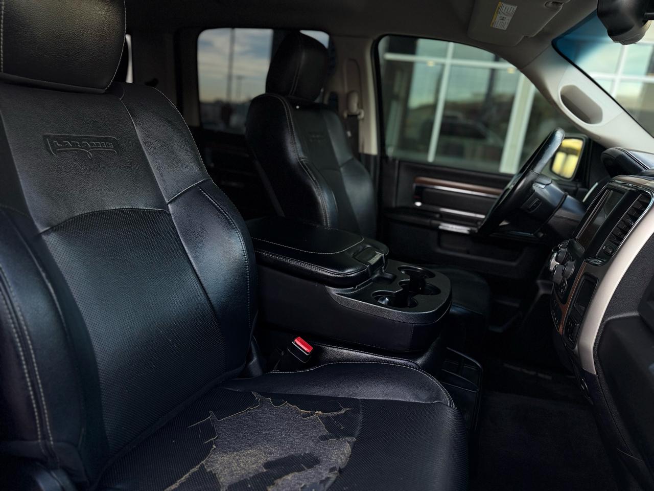 RAM 1500 Laramie 4x4 Crew Cab 5'7" Box 2017