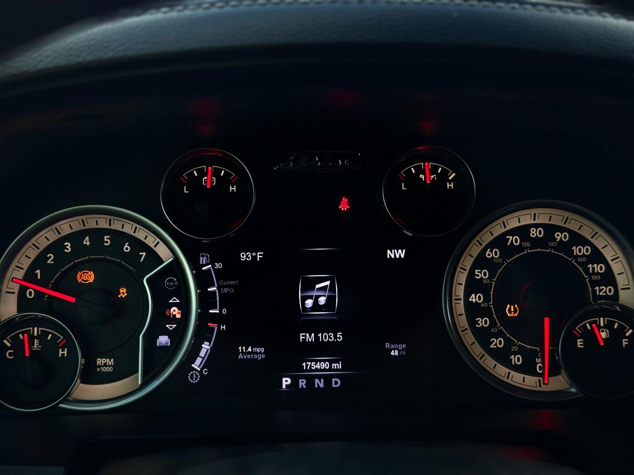 RAM 1500 Laramie 4x4 Crew Cab 5'7" Box 2017