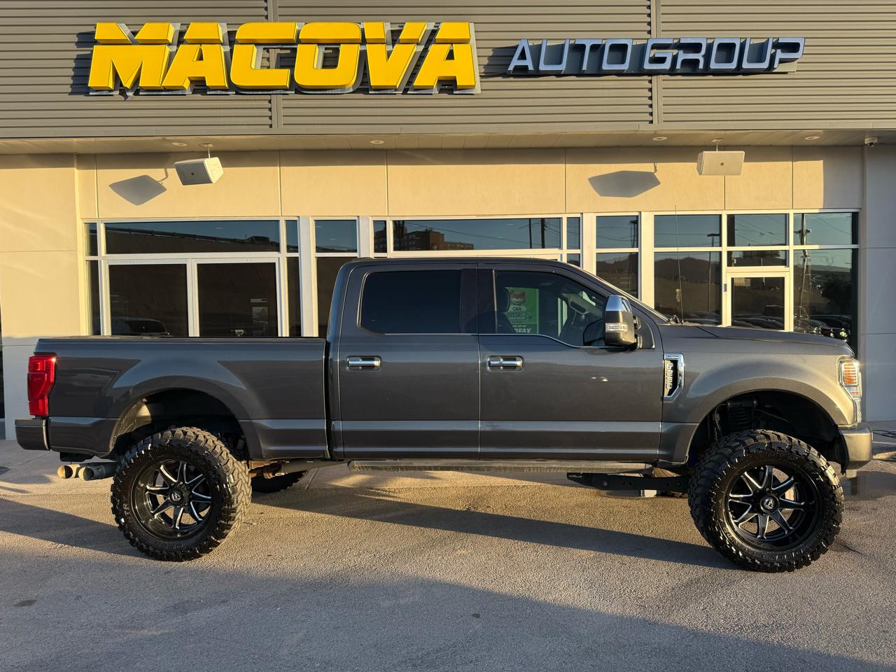 2020 Ford Super Duty F-250 SRW Platinum 4WD Crew Cab 8' Box