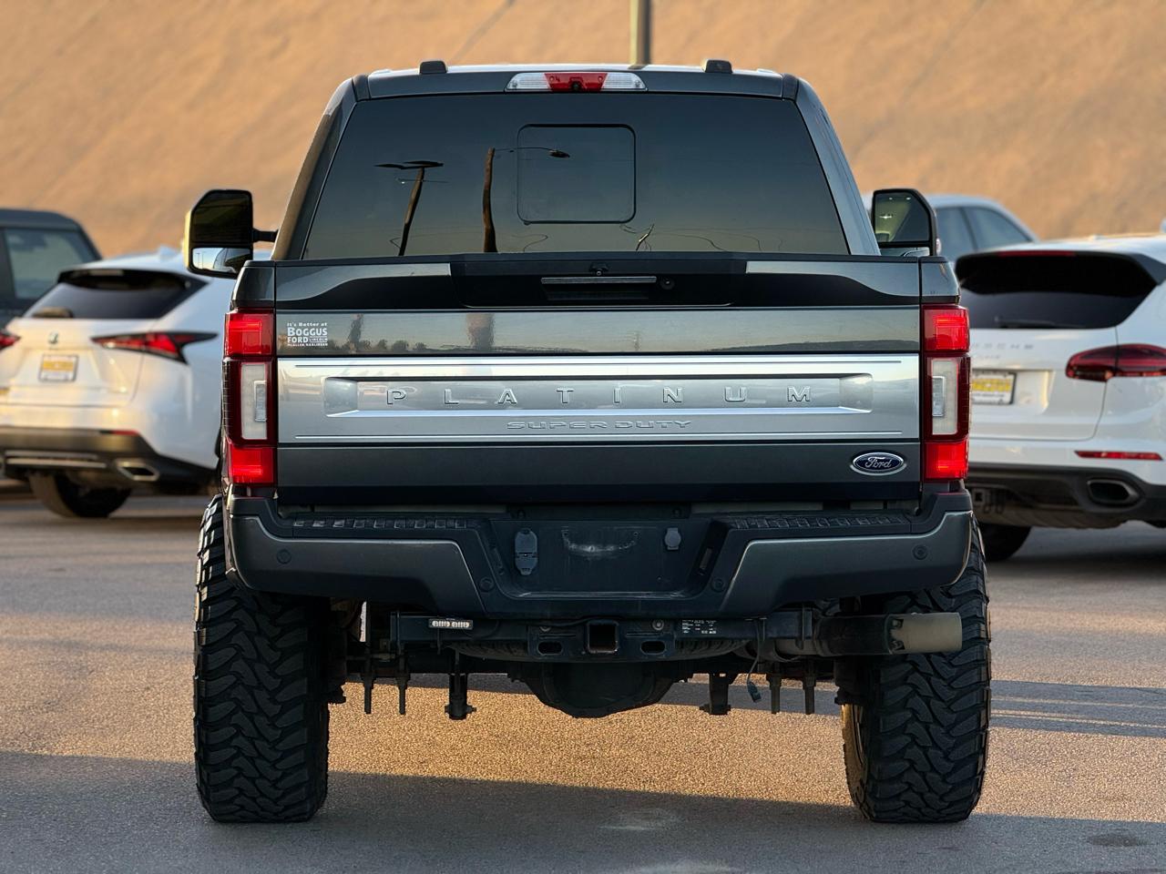 Ford Super Duty F-250 SRW Platinum 4WD Crew Cab 8' Box 2020