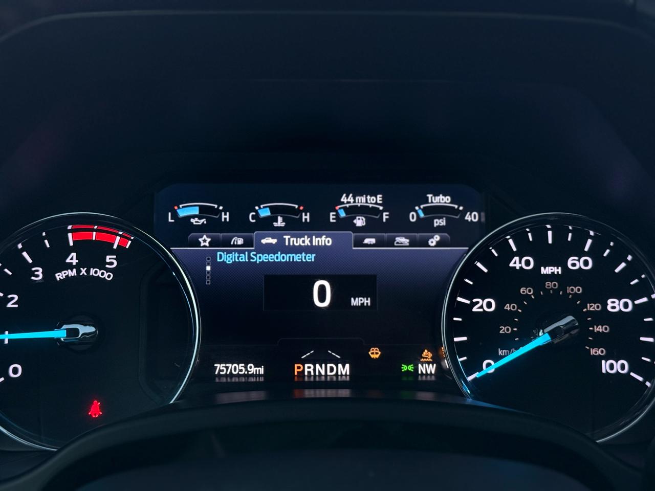 Ford Super Duty F-250 SRW Platinum 4WD Crew Cab 8' Box 2020