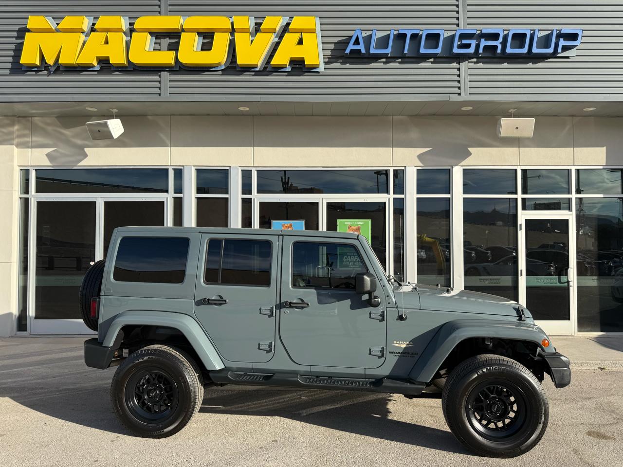 2014 Jeep Wrangler Unlimited 4WD 4dr Sahara
