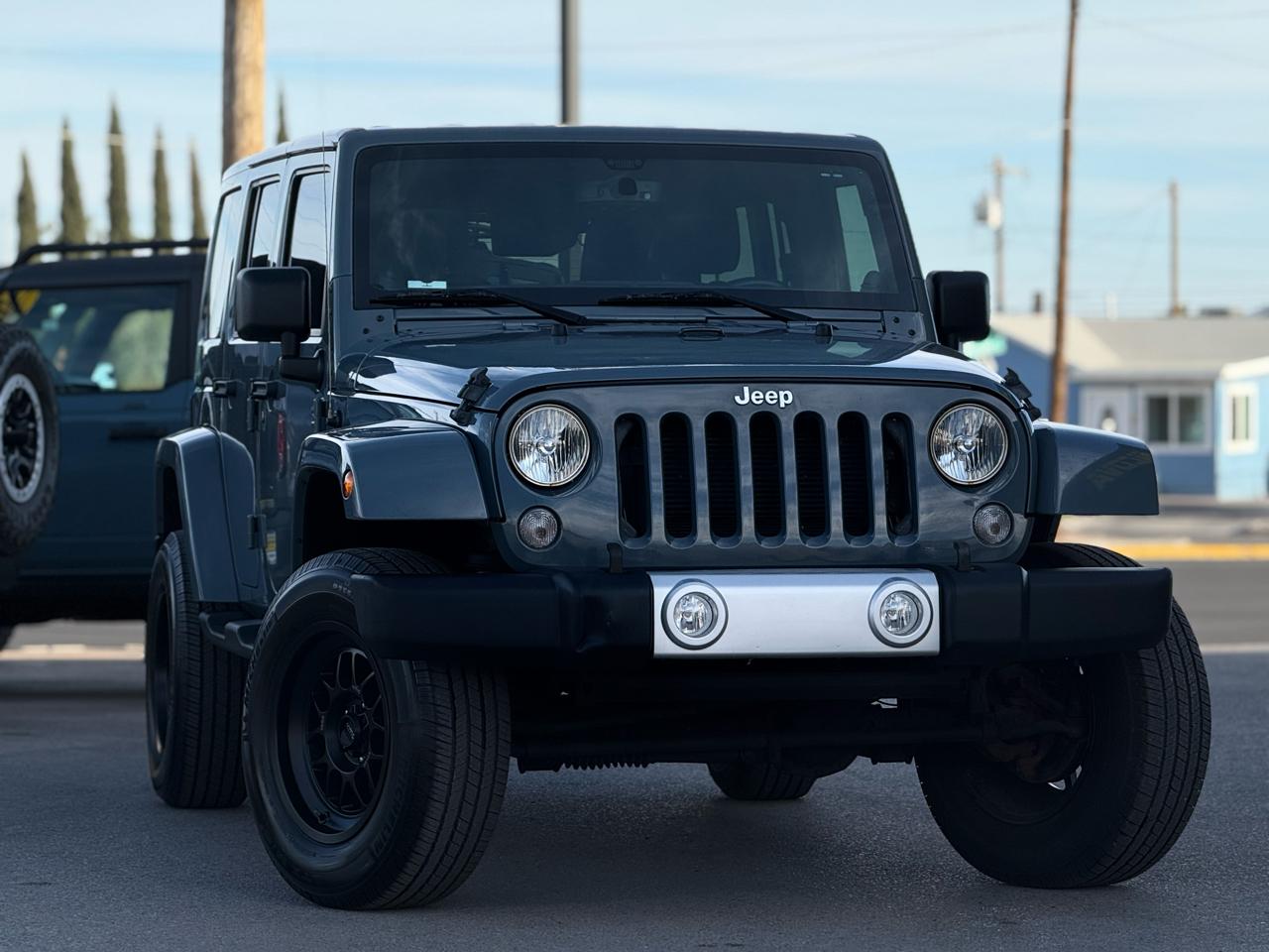 Jeep Wrangler Unlimited 4WD 4dr Sahara 2014
