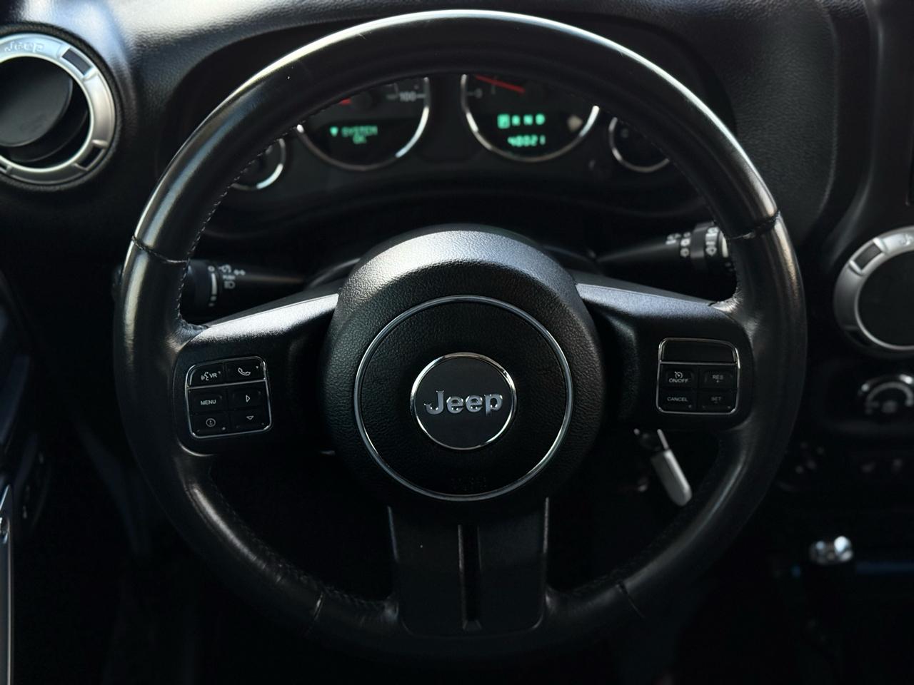 Jeep Wrangler Unlimited 4WD 4dr Sahara 2014