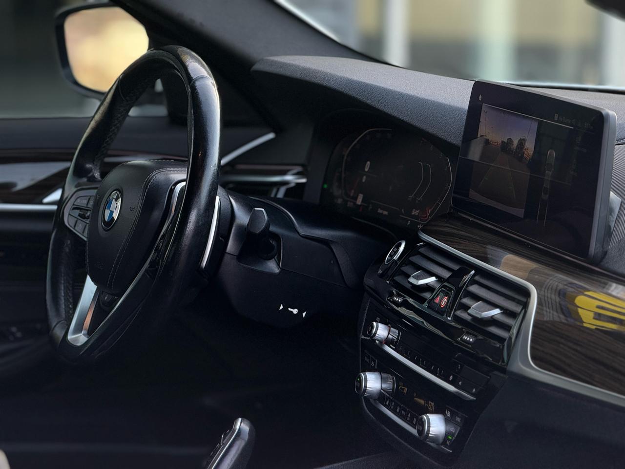 BMW 5 Series 530i Sedan 2021