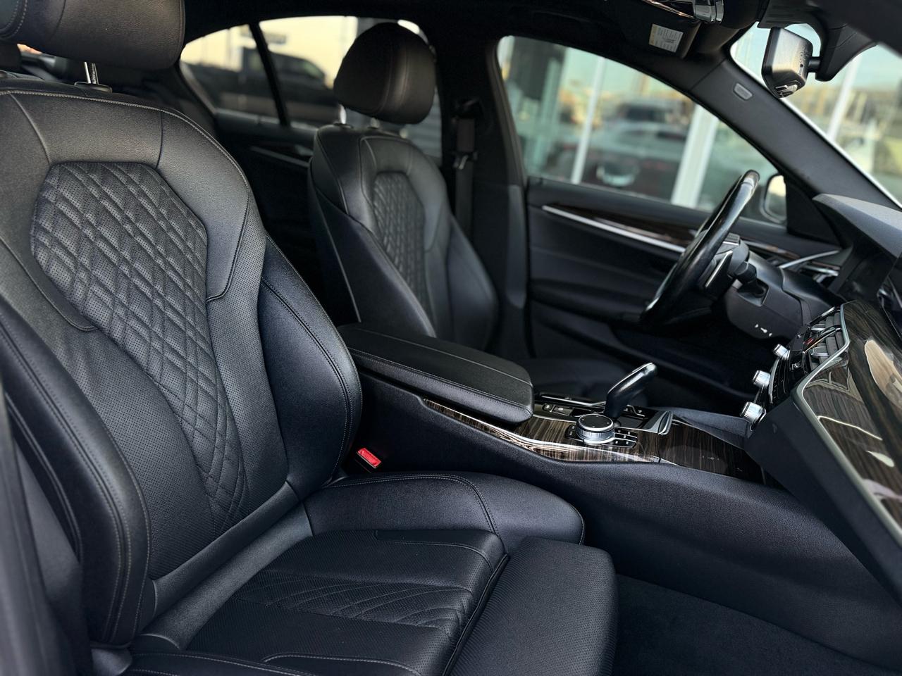 BMW 5 Series 530i Sedan 2021