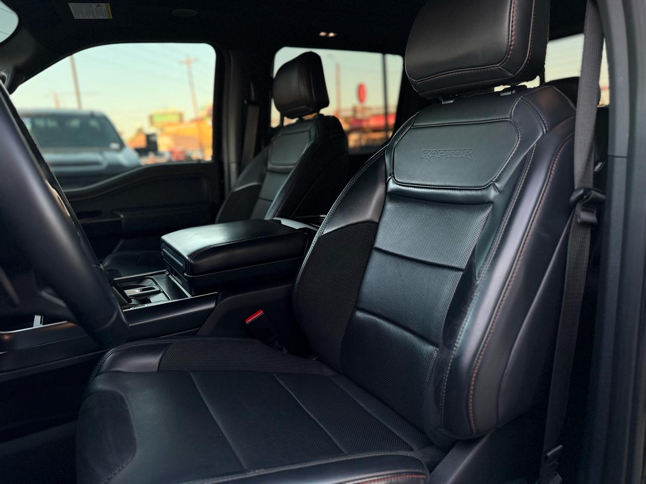 Ford F-150 Raptor 4WD SuperCrew 5.5' Box 2025