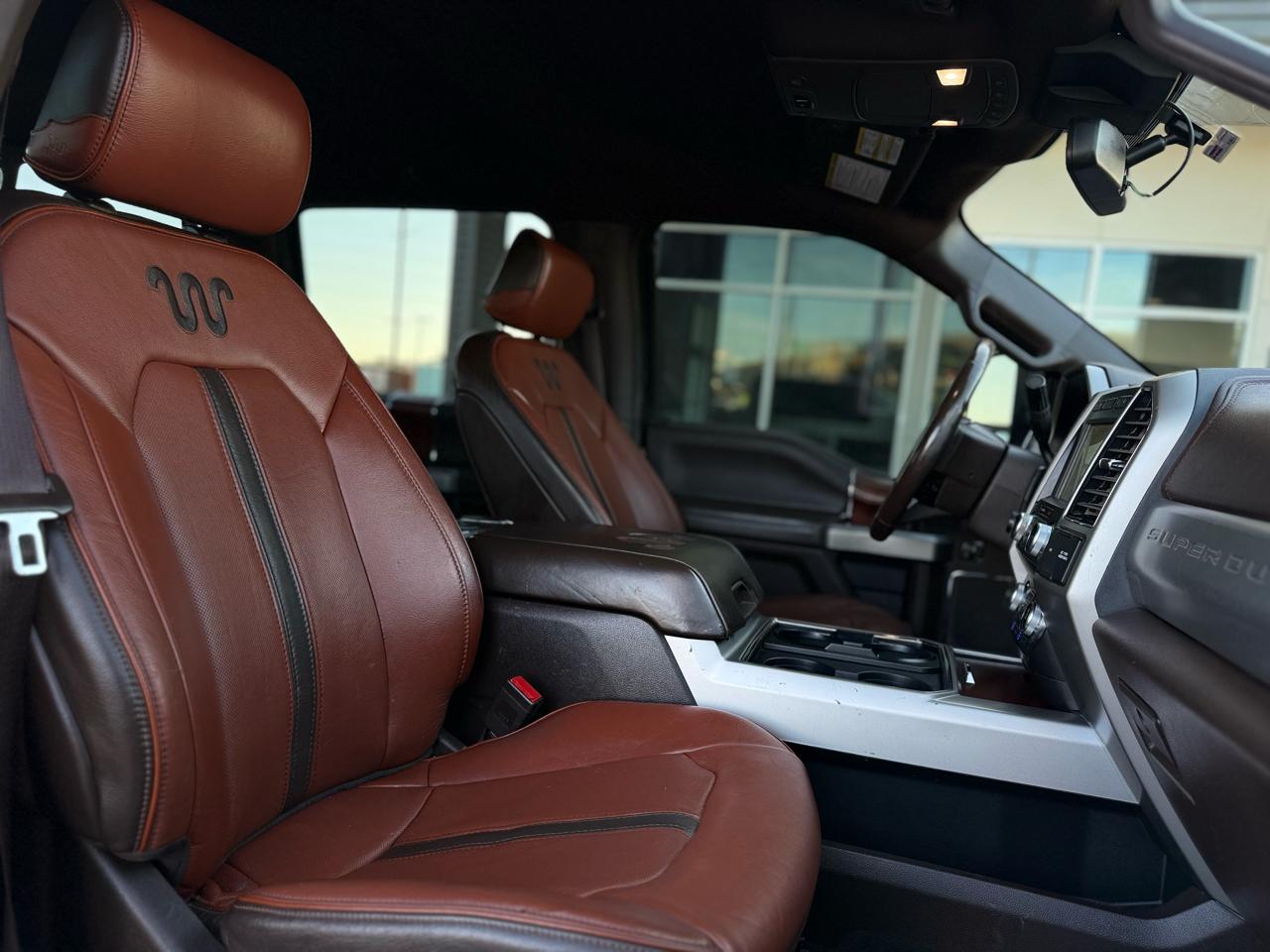 Ford Super Duty F-250 SRW King Ranch 4WD Crew Cab 8' Box 2021