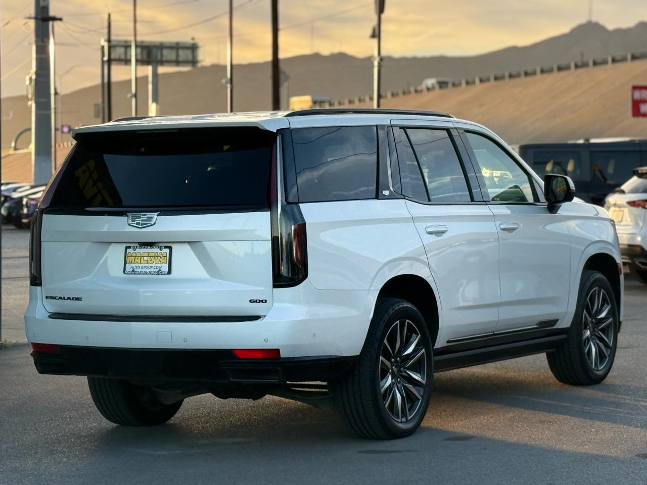 Cadillac Escalade 4WD 4dr Sport 2021