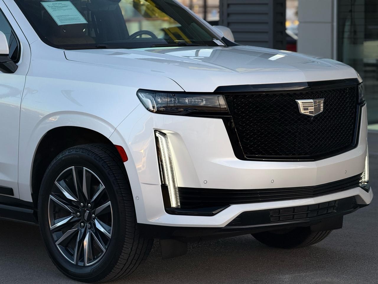 Cadillac Escalade 4WD 4dr Sport 2021