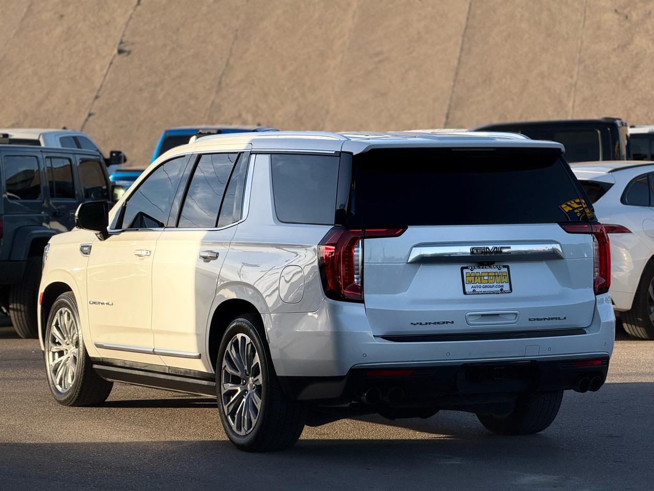 GMC Yukon 4WD 4dr Denali 2022