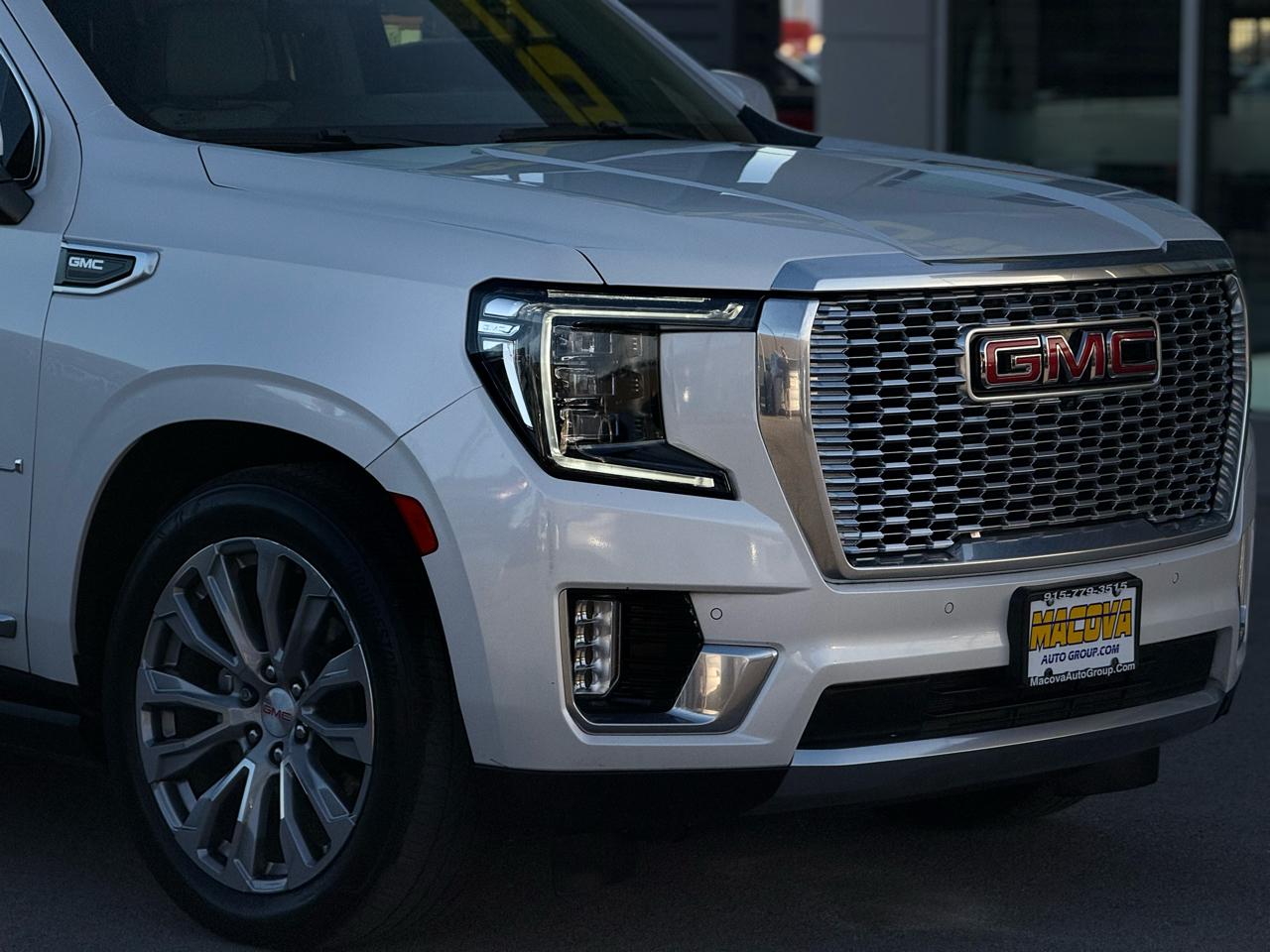 GMC Yukon 4WD 4dr Denali 2022