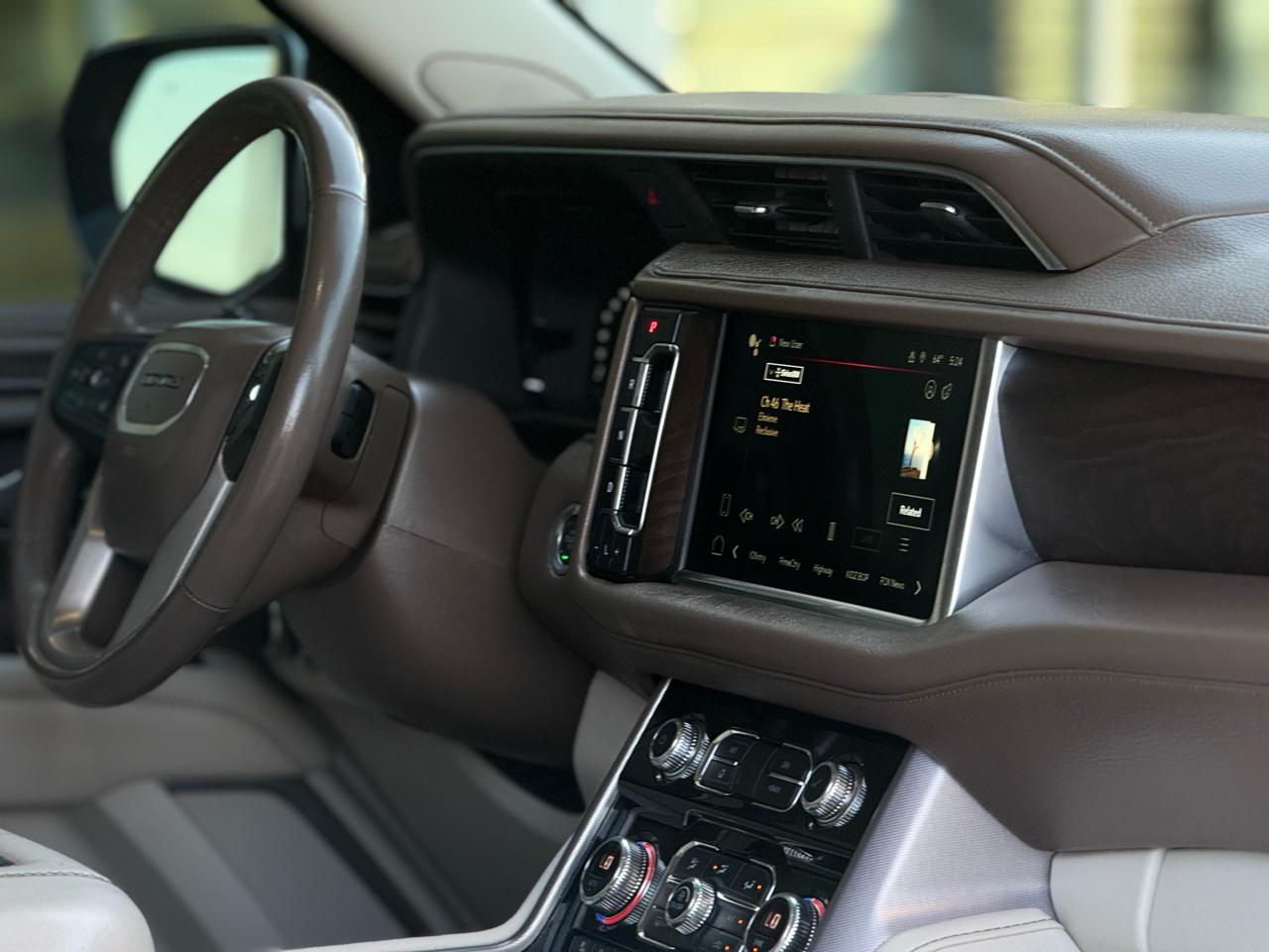 GMC Yukon 4WD 4dr Denali 2022