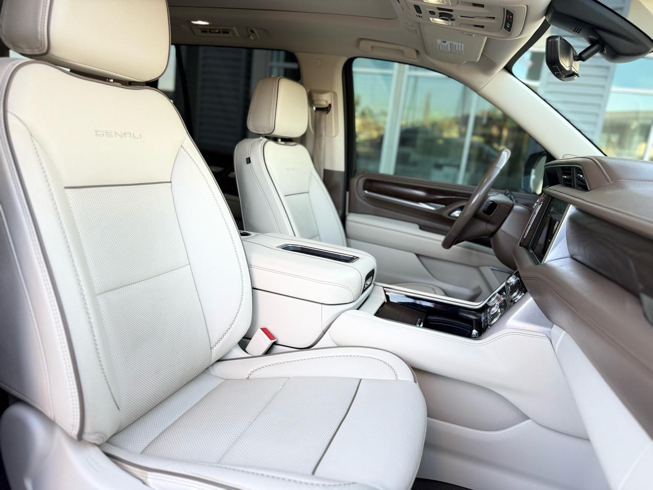 GMC Yukon 4WD 4dr Denali 2022