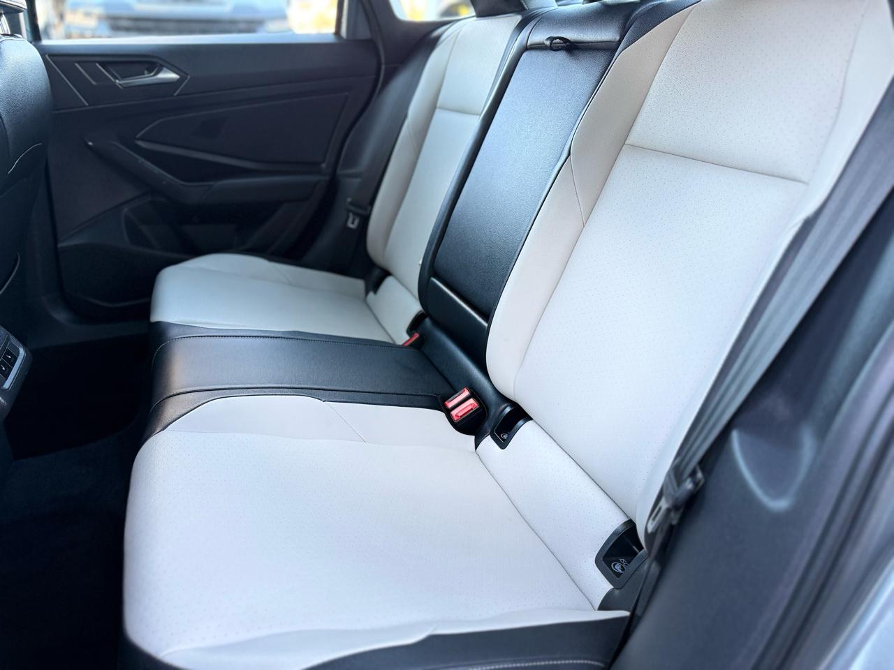 Volkswagen Jetta R-Line Auto w/ULEV 2019