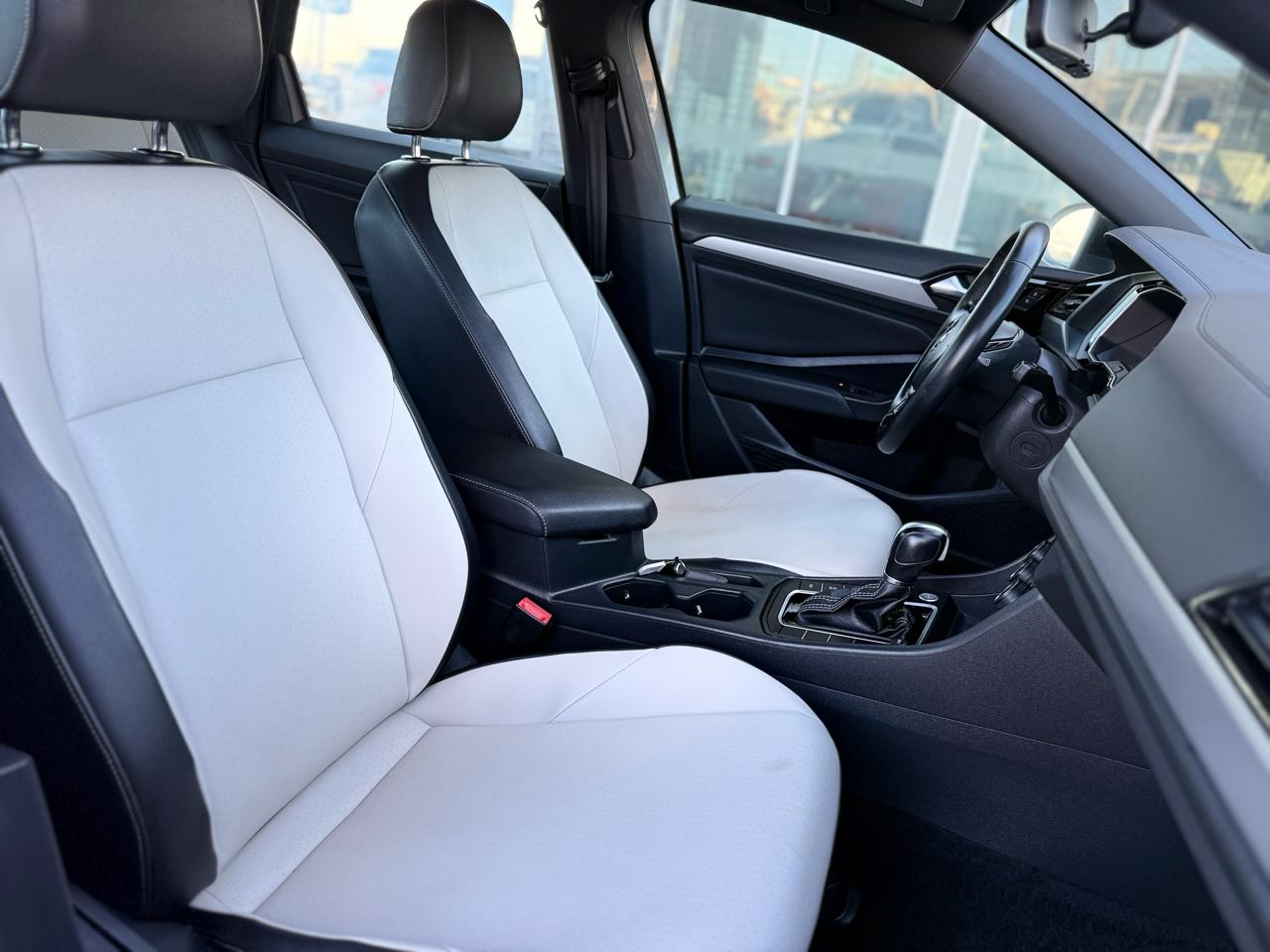 Volkswagen Jetta R-Line Auto w/ULEV 2019