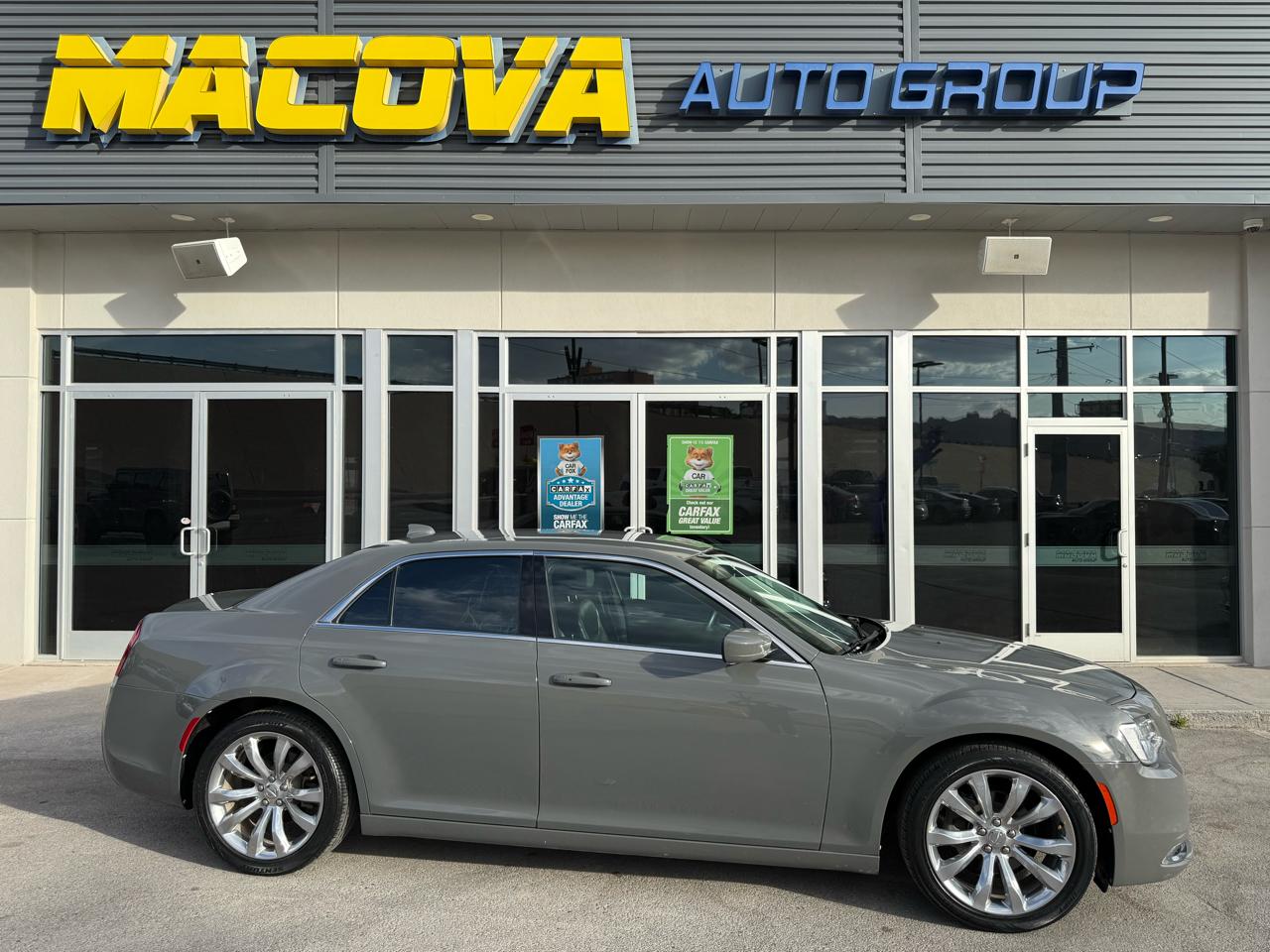 2018 Chrysler 300 Touring L RWD