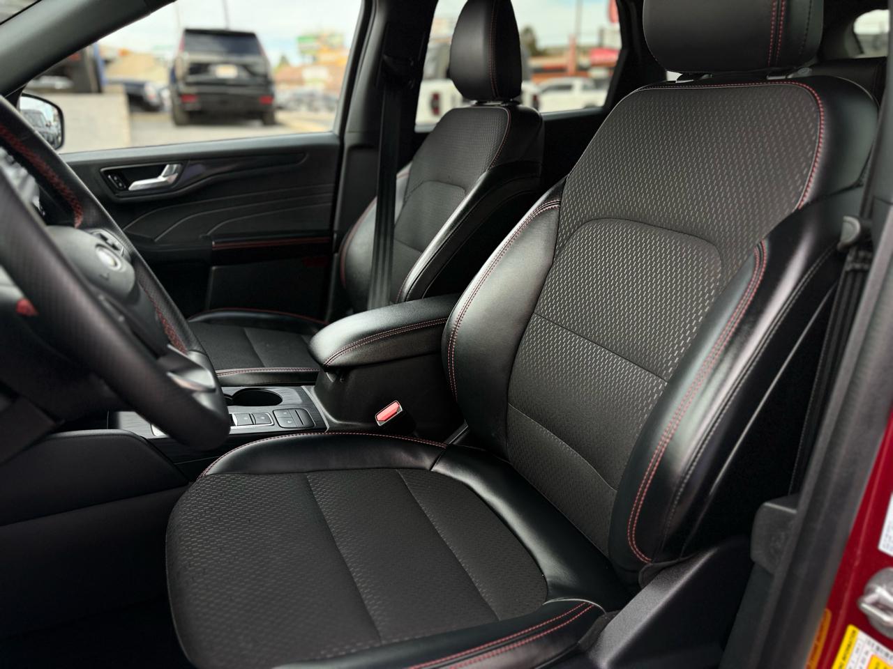 Ford Escape ST-Line AWD 2025