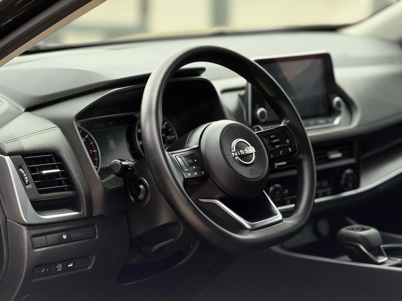 Nissan Rogue FWD SV 2024