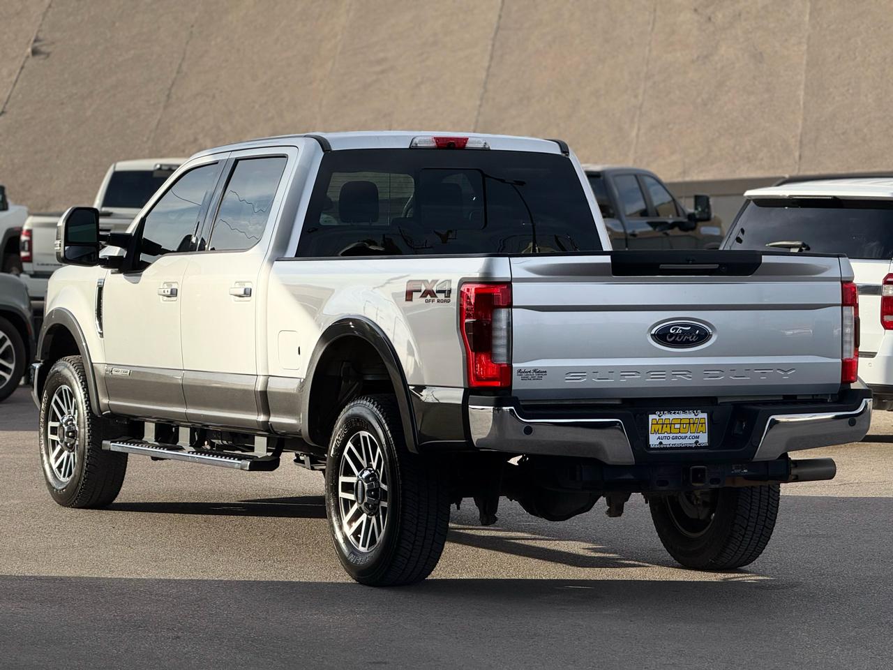 View vehicle photo 5