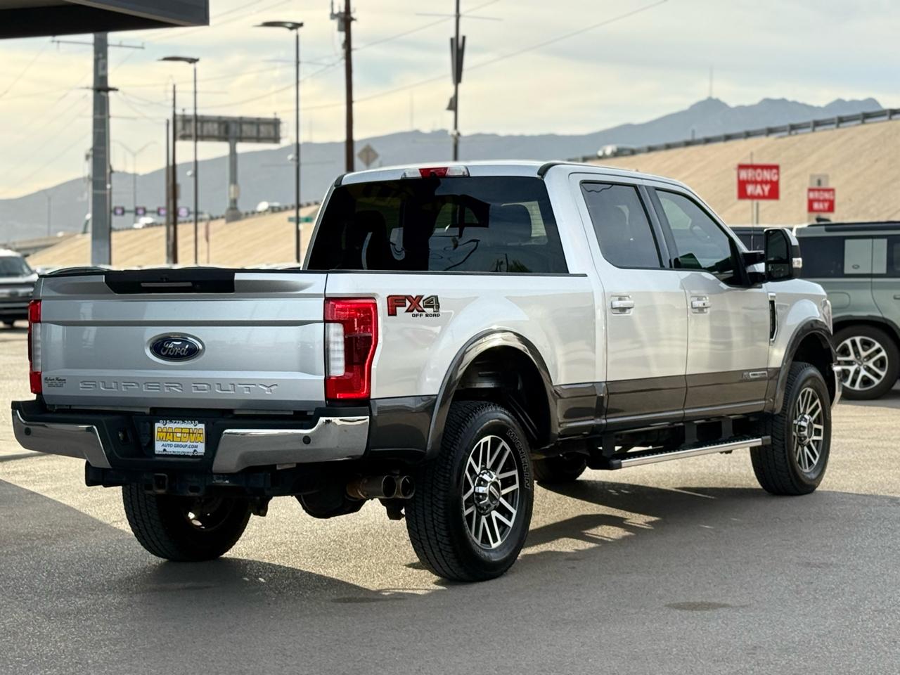 View vehicle photo 7