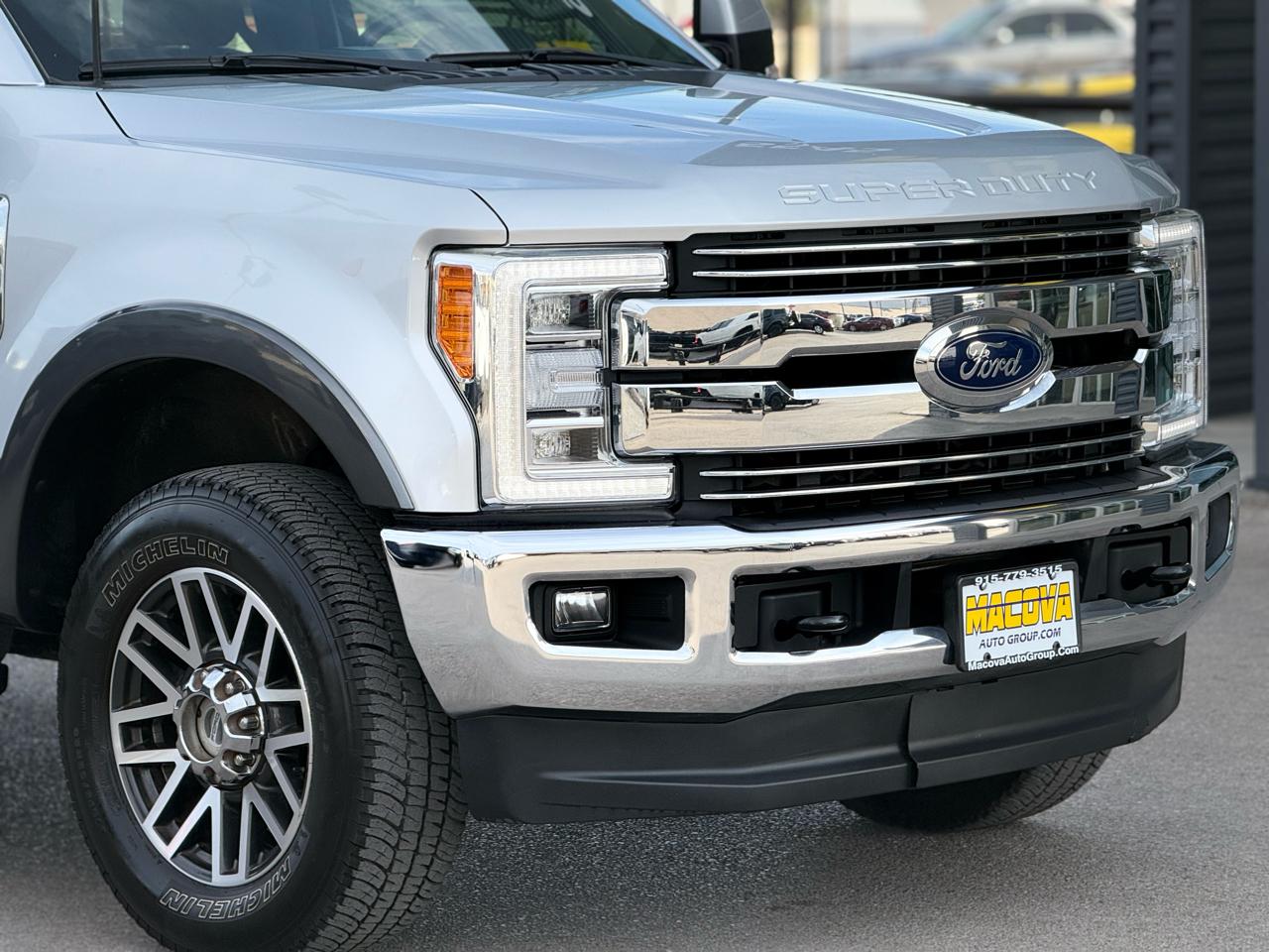 Ford Super Duty F-250 SRW Lariat 4WD Crew Cab 8' Box 2019